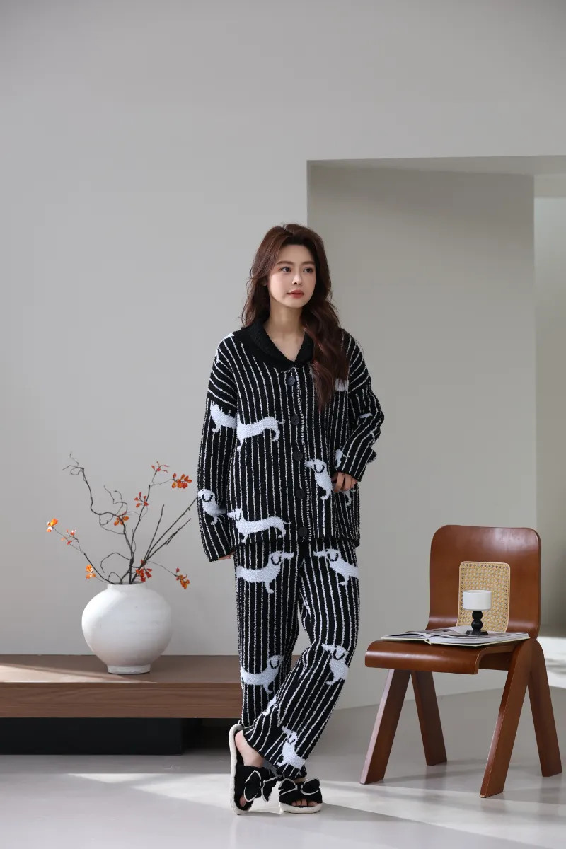 ชุดสูท Homewear ขนแกะนุ่มสำหรับผู้หญิง ชุดสูท Homewear ขนแกะนุ่มสำหรับผู้หญิง